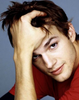 Скандально известный Эштон Катчер празднует День рождения