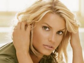 Джессика Симпсон начала рожать прямо в прямом эфире