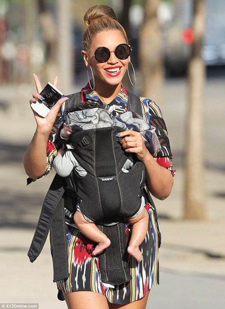 Пухлые ножки Бейонсе шокировали папарацци!