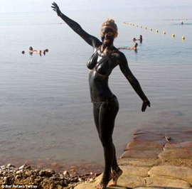 В инете оказались очень грязные фото бывшей подружки Ди Каприо 