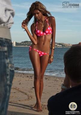 Подружка Владимира Кличко отказывается от секса до свадьбы