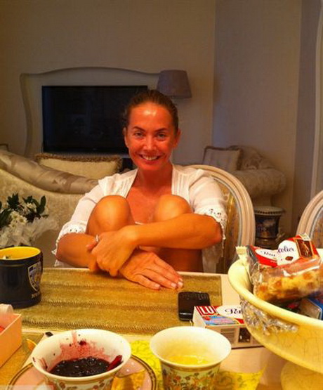 Лера Кудрявцева похвасталась откровенным фото Жанны Фриске без макияжа 