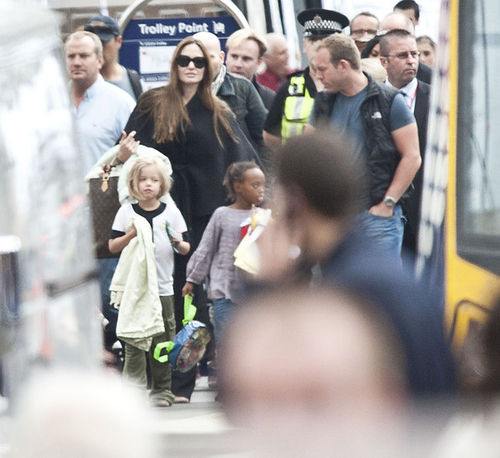 Анджелина Джоли и Бред Питт арендовали поезд для поездки в Шотландию!