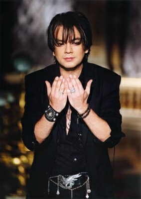 На Филиппа Киркорова напали фанатки! Даже видео есть!