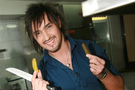 Козловский предложил любимой журналистке жить вместе!