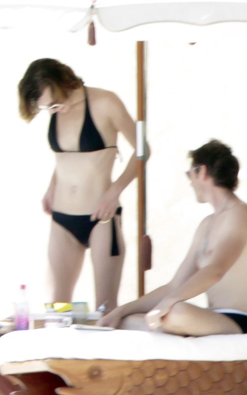 Мила Йовович в бикини – мексиканский отпуск!