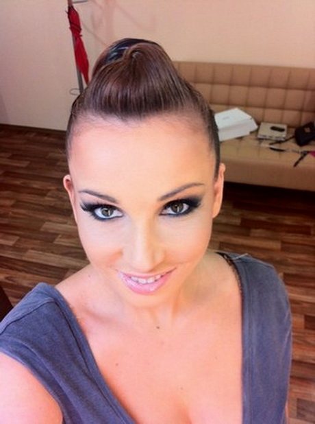 Анфиса Чехова кардинально сменила имидж! 