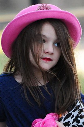 Из дочки Тома Круза делают извращенку 