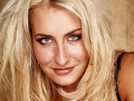 Певица Сара Коннор снова стала мамочкой