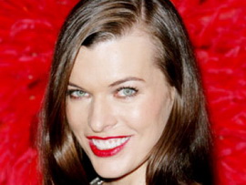 Мила Йовович превратилась в секси-хулиганку