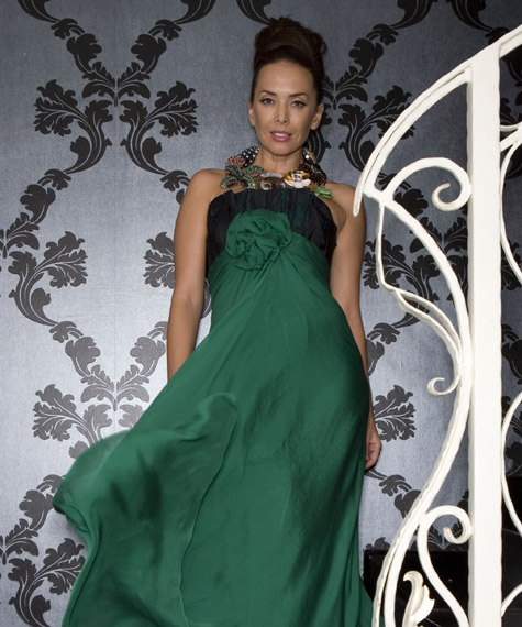 На шоу Жанны Фриске мужчина жестоко избил женщину