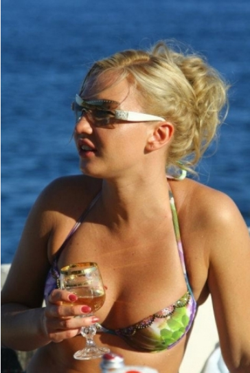 Экс – подружка Филиппа Киркорова показала идеальное тело!