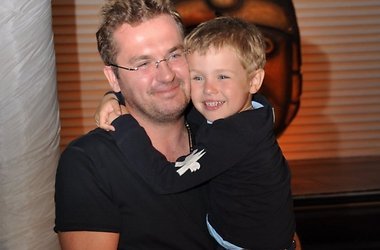 Жена не дает развод Александру Пономареву! Тяжбы длятся уже год!