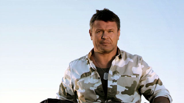 Вера Брежнева покаталась на танке с разрешения Кости Эрнста!