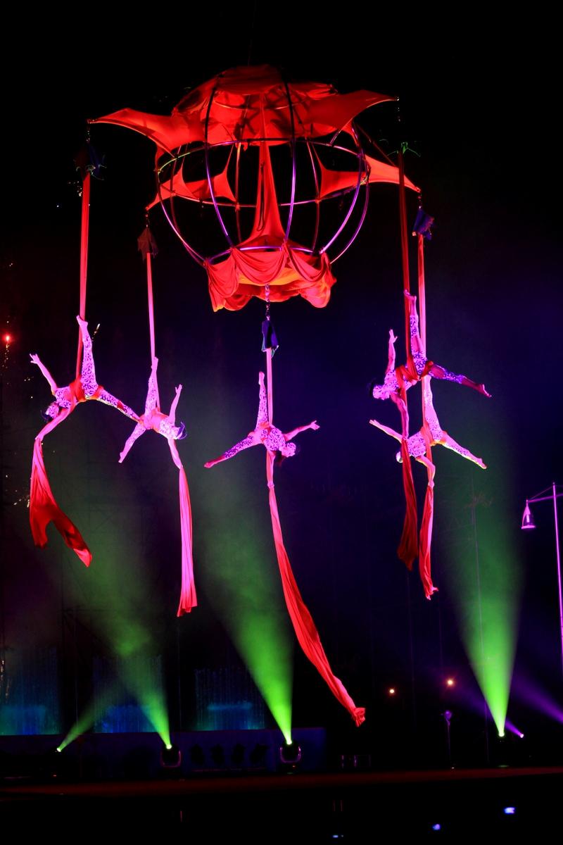 На открытие НСК «Олимпийский» приедет самый известный воздушный цирк!