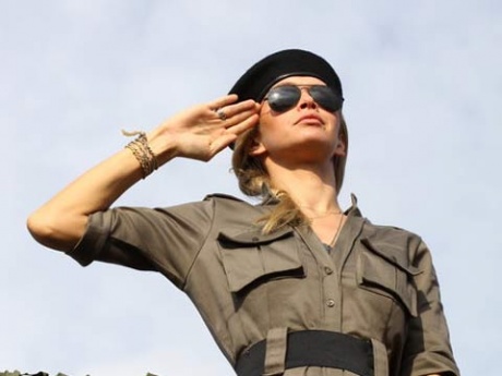 Вера Брежнева побрилась наголо!