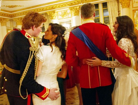 1321453488 fake-pippa-and-prince-harry-hookup-467-1