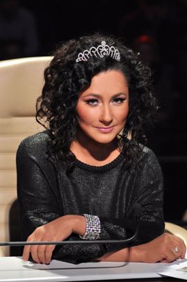 330099 261300440584939_100001149542543_709817_878353916_o