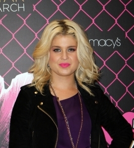 Kelly-Osbourne-at-Material-Girls-Lucky-Stars-Model-Search-400x300