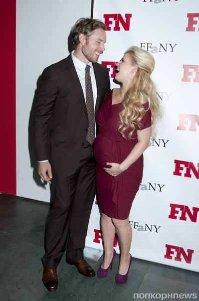 Беременная Джессика Симпсон светится от счастья!