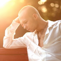 Дарвин рассказал о диалоге двух «Я» и презентовал песню-фотографию