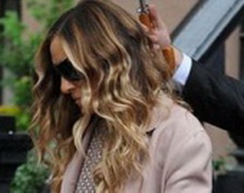 У Сары Джессики Паркер странно посинели ноги