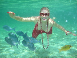 Лена Ленина под водой