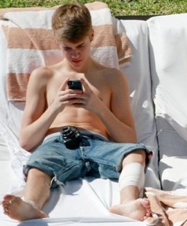 139981 tribune_justin_bieber