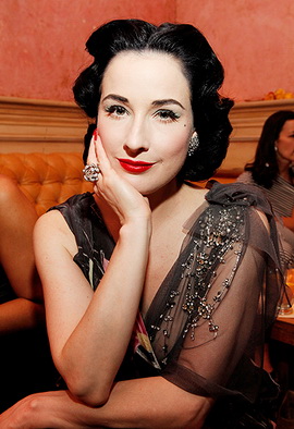 Самая известная стриптизерша Дита фон Тиз рассказала о женских секретах соблазнения 