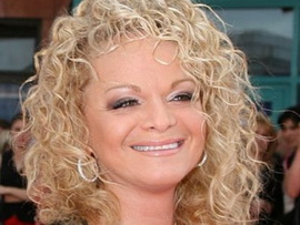 Лариса Долина вновь поразительно помолодела