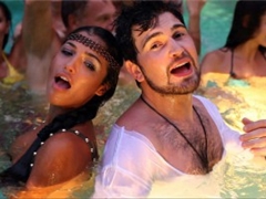 И месяца не прошло как Санта Димопулос собралась бросить ВИА ГРА!