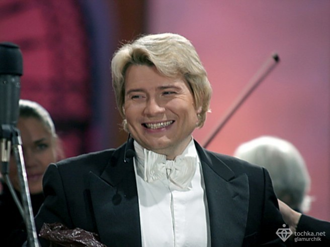 «Сладкое» личико Баскова изуродовали пластические хирурги!