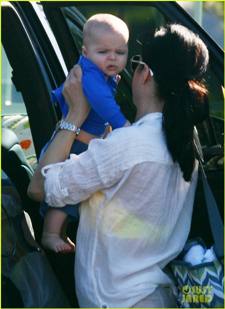 selma-blair-arthur-tennis-club-02