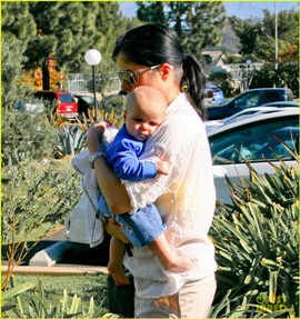 selma-blair-arthur-tennis-club-18