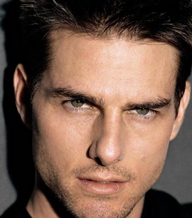 Том Круз пользуется косметикой супруги