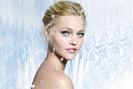 Известнейшая супермодель празднует День рождения 