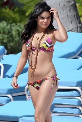 Аппетитная Ванесса Хадженс отрывается на Гавайях 