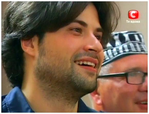 Украинская знаменитость попрошайничает в метро!