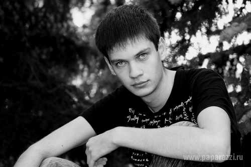 Парень Евы Бушминой выглядит сопливым юнцом!