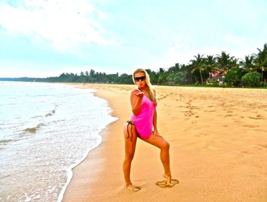 Экс – продюсер Ани Лорак соблазняет очередную молоденькую протеже!