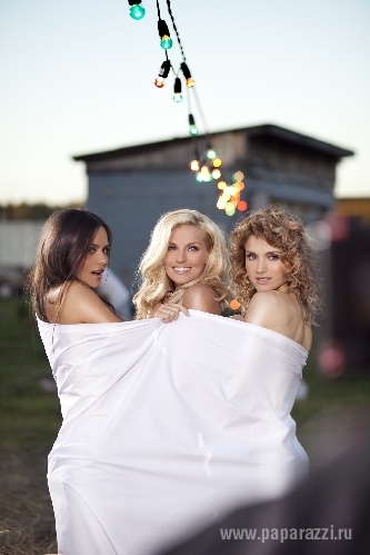 Солистки «Фабрики» сняли все под Киевом!