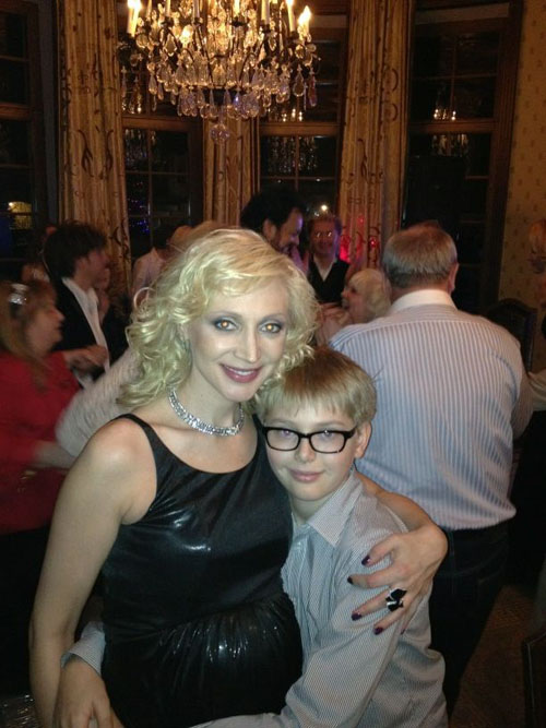 Очаровательный беременный животик Кристины Орбакайте!