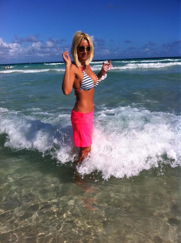 Лера Кудрявцева отрастила огромные бока!