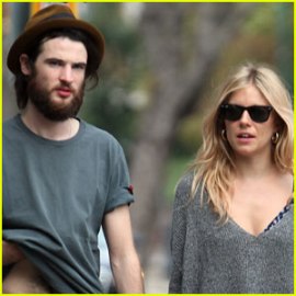 sienna-miller-pregnant