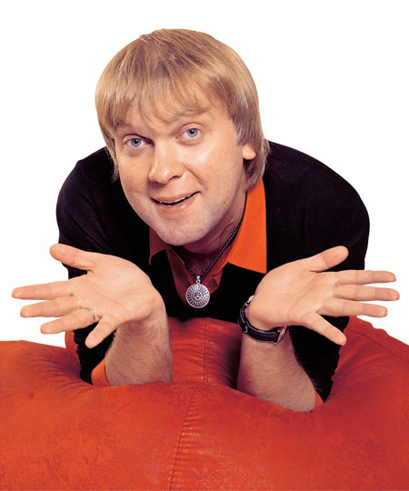 Сергей Светлаков битой покалечил случайного попутчика и разбил его авто!