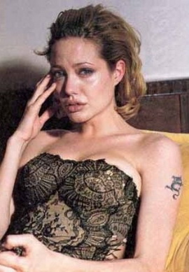 Анджелина Джоли