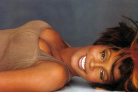 Уитни Хьюстон не стало