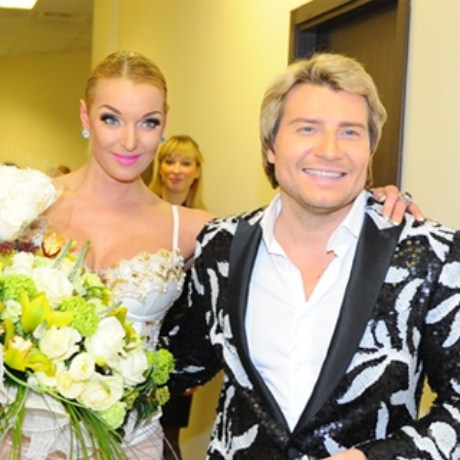  От кого беременна Анастасия Волочкова?  