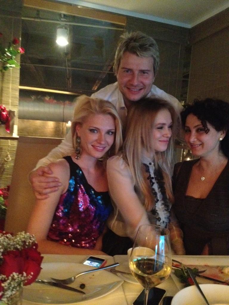 Мы застукали Колю Баскова с новой блондинкой! Кто она?