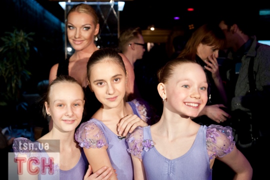 Волочкова организовала уроки соблазнения для 11-летних девочек!